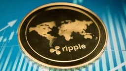 Ripple's Failed Bid Explained: Expert Sees Circle's $10B IPO Play Brewing