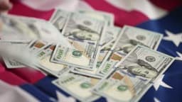 Putin's Advisor: US Stablecoin Push Is Part of a $37 Trillion Debt-Ending Scheme