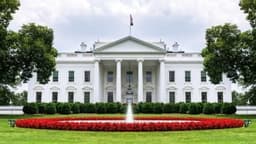 Senate Has 4 Days to Advance CLARITY Act as White House Weighs Deal