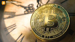 Bitcoin Technical Outlook: Indicators Show Buy Bias as BTC Nears Decision Zone