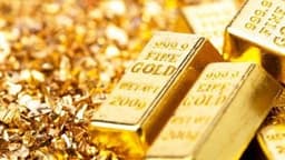 Robert Kiyosaki Calls Gold Price Drop ‘Great News,’ Plans to Buy More