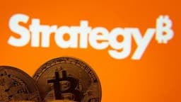 100x Reversal? Strategy May Have Bought 3,200 BTC After Bitcoin Sale, Standard Chartered Says