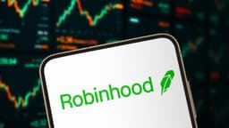 Robinhood Chain Hits Record $875M DEX Volume as Tokenized Stocks Surge